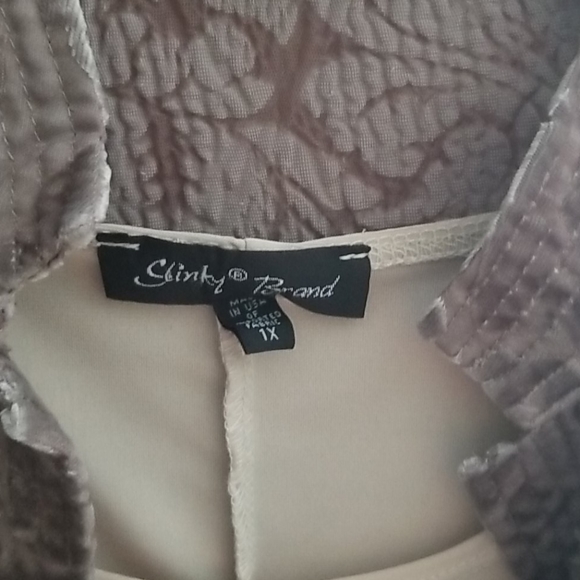 Chico's overshirt with silky shirt underneath - Picture 3 of 4